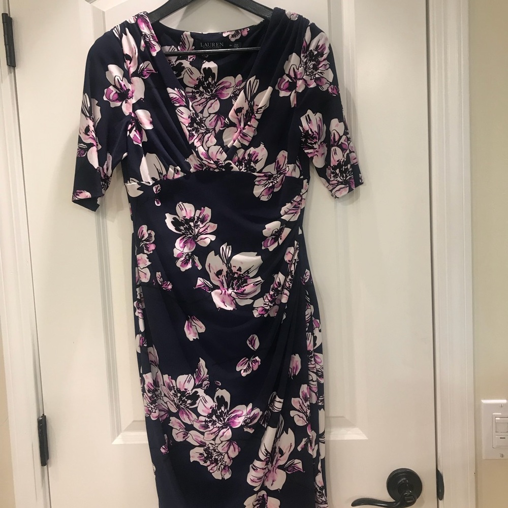 Final! Flatters the curves, comfortable dress